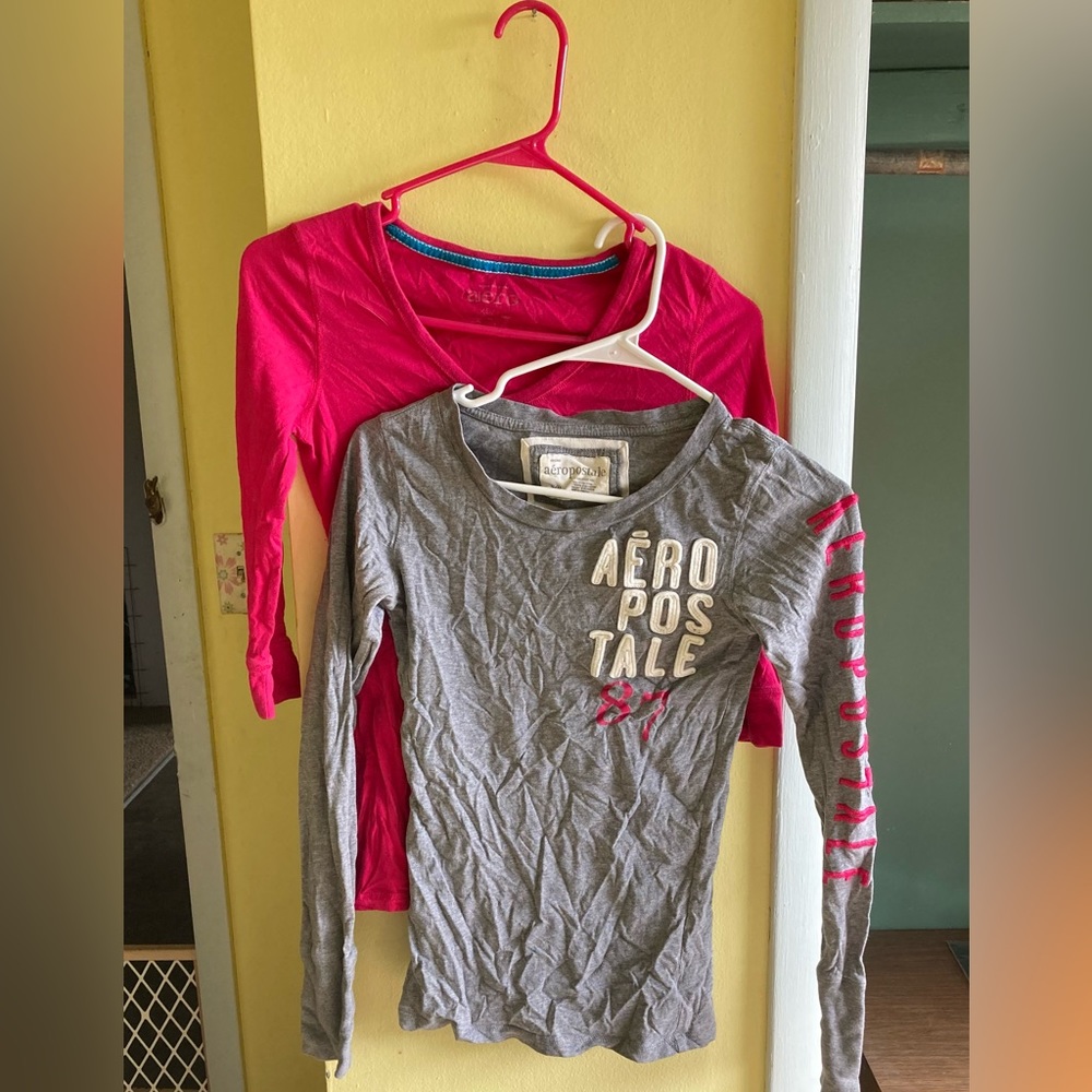 2 Aeropostale Shirts Long Sleeve & 3/4 Sleeve Size Small - Picture 1 of 4